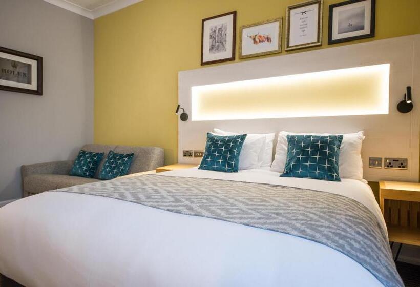 패밀리 룸, The Dun Cow By Innkeeper S Collection