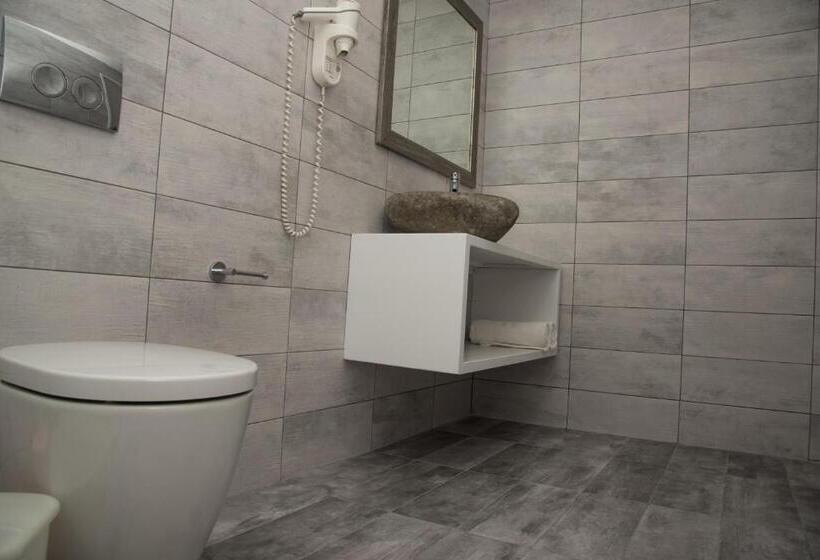 标准工作室, Popi Studios