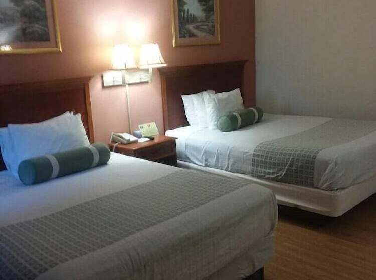 غرفه قياسيه سريرين مزدوجين, America S Best Value Inn Marion