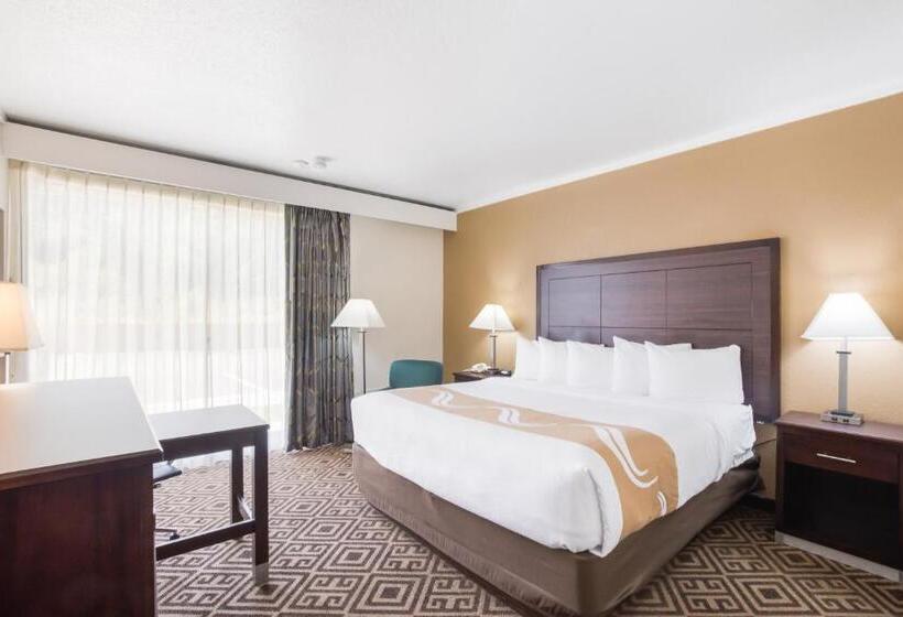 스탠다드 룸 킹사이즈 침대, Quality Inn