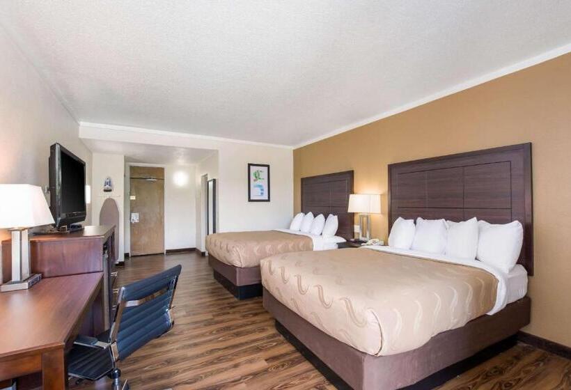 Номер Стандарт, Quality Inn