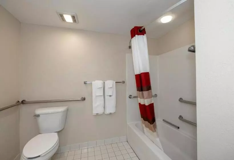 身障者適用スーペリアールーム, Red Roof Inn Leesburg, Va