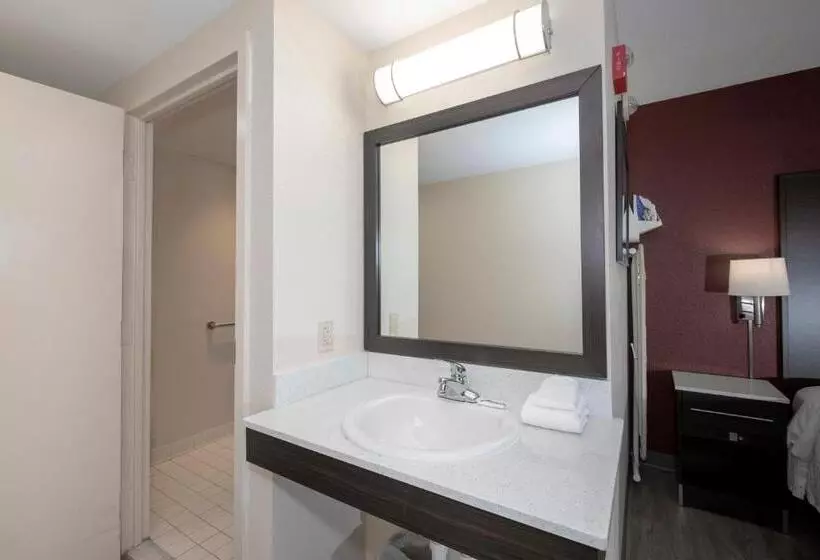 身障者適用スーペリアールーム, Red Roof Inn Leesburg, Va