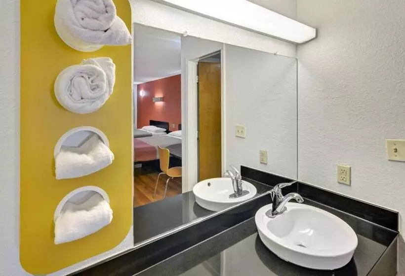 Standard-huone King-vuode, Motel 6lindale, Tx
