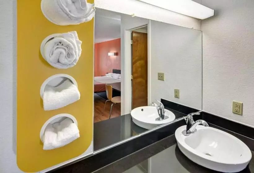 Standard-huone King-vuode, Motel 6lindale, Tx