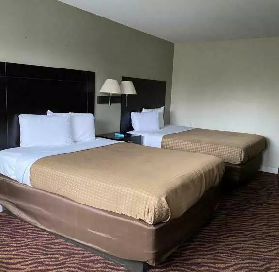 ２ダブルベッドのスタンダードルーム, Red Carpet Inn & Suites   Danville