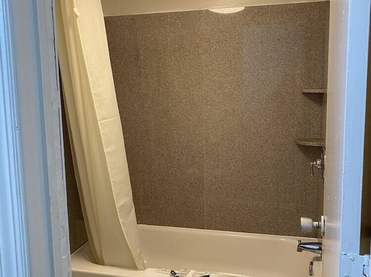 חדר סטנדרט שתי מיטות זוגיות, Red Carpet Inn & Suites   Danville