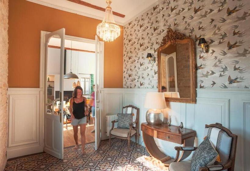 带花园景观和一个卧室的别墅, Chai Du Chateau De Morteuil