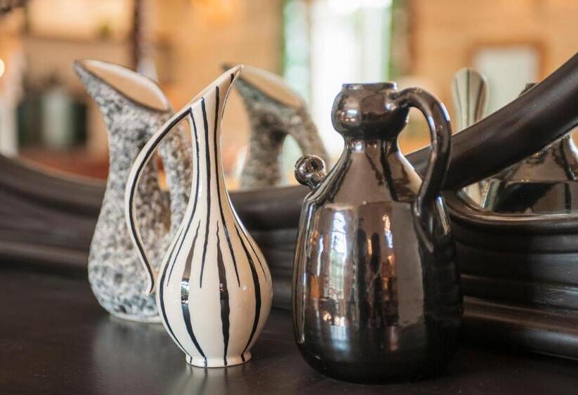 带花园景观和一个卧室的别墅, Chai Du Chateau De Morteuil