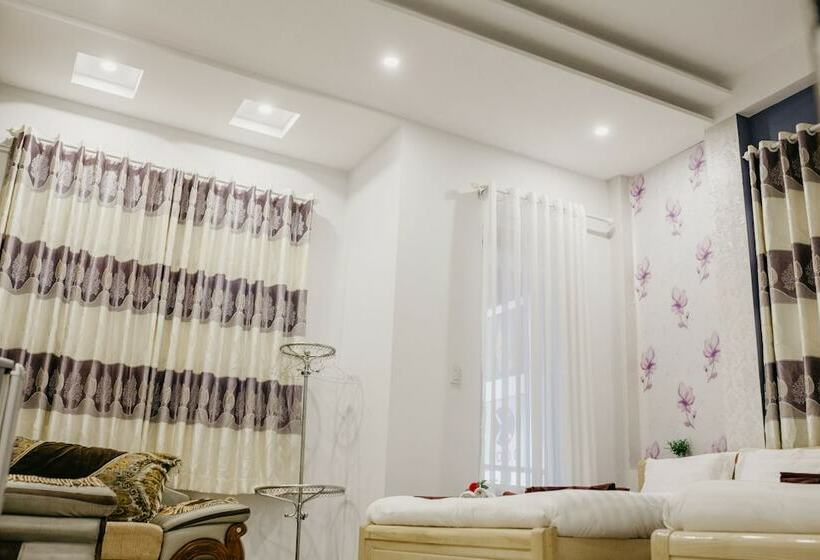 اتاق استاندارد چهارنفره با سرویس بهداشتی مشترک, Levit'ss