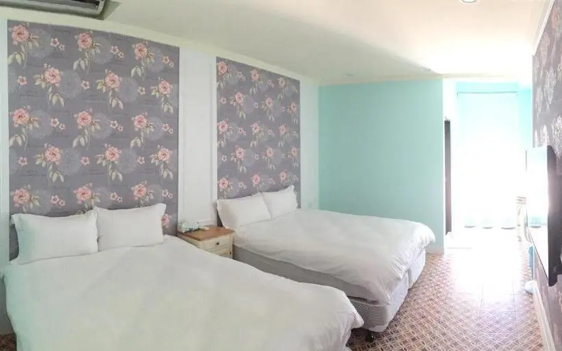 بنگله خانوادگی, Pretty Nanwan B&b