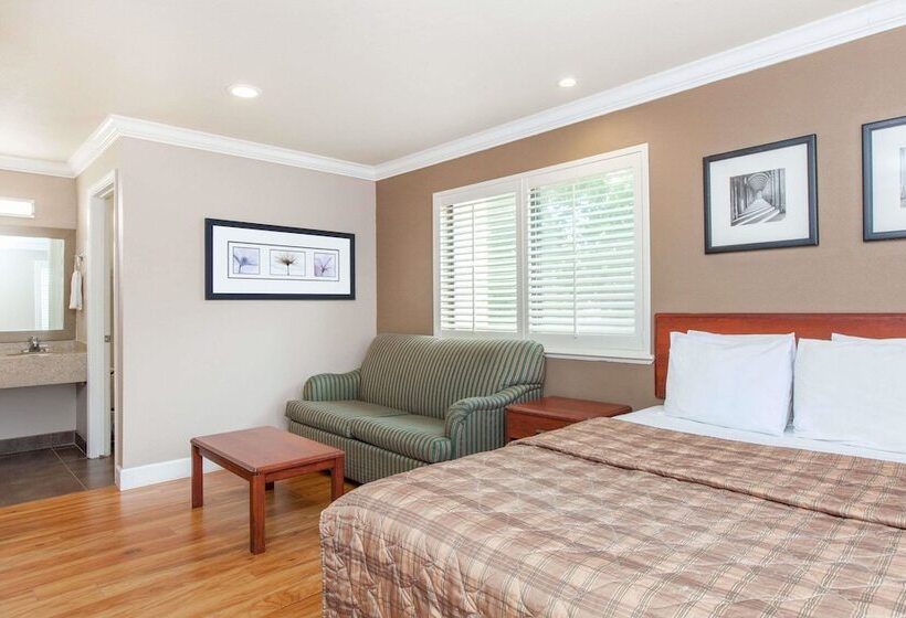 ビジネスルーム, Days Inn By Wyndham San Francisco S/oyster Point Airport