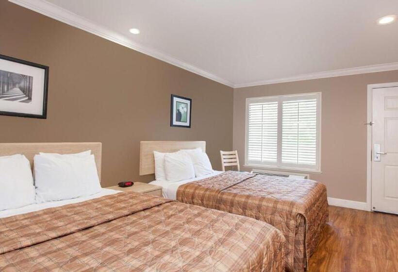 Номер Стандарт, Days Inn By Wyndham San Francisco S/oyster Point Airport
