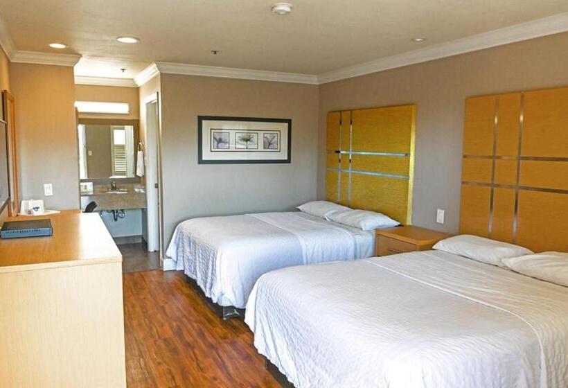 Номер Стандарт, Days Inn By Wyndham San Francisco S/oyster Point Airport
