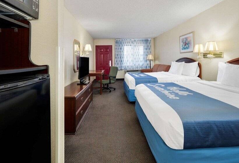 Люкс, Days Inn & Suites By Wyndham Bentonville
