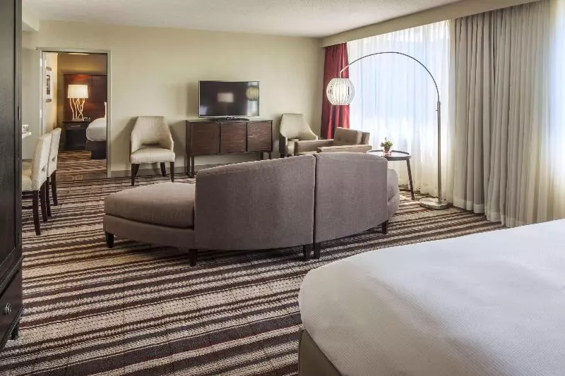 キングサイズベッドのスタンダードルーム, Doubletree By Hilton Hotel Largo/washington Dc