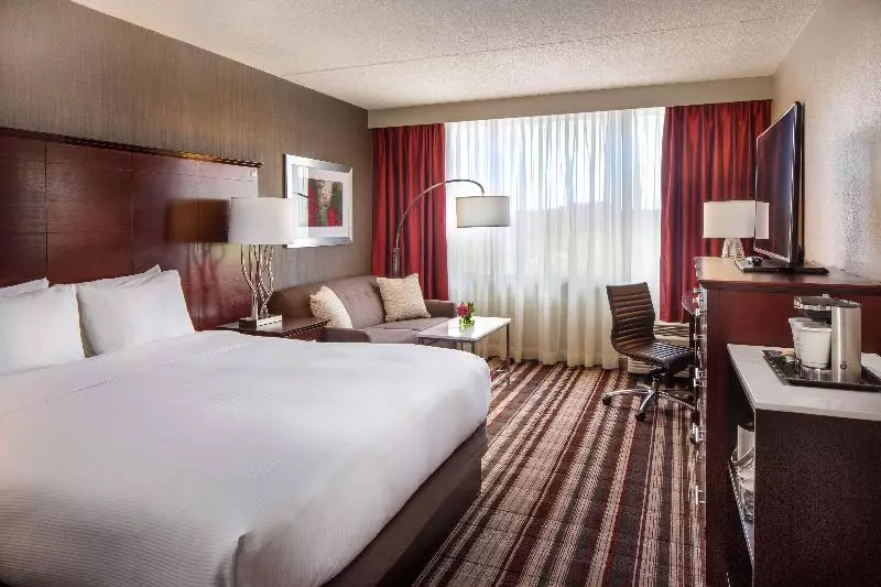 キングサイズベッドのスタンダードルーム, Doubletree By Hilton Hotel Largo/washington Dc