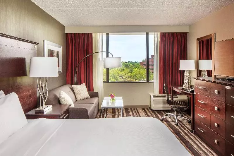 キングサイズベッドのスタンダードルーム, Doubletree By Hilton Hotel Largo/washington Dc