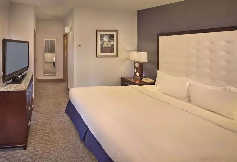 سوئیت برای معلولان, Doubletree By Hilton Little Rock