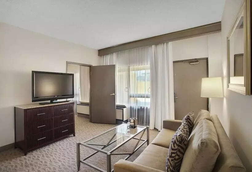 سوئیت برای معلولان, Doubletree By Hilton Little Rock