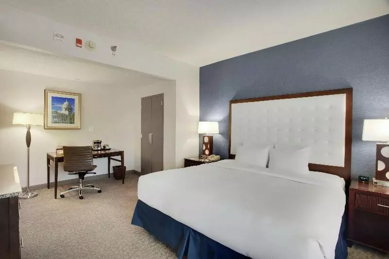 سوئیت با تخت بزرگ, Doubletree By Hilton Little Rock