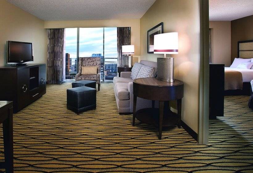 Люкс, Doubletree Suites By Hilton Austin Downtown Capitol