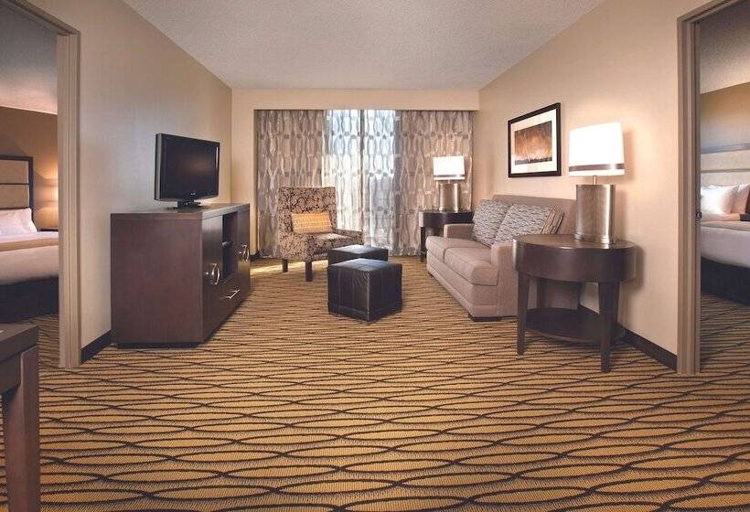 Люкс 2 Спальни, Doubletree Suites By Hilton Austin Downtown Capitol