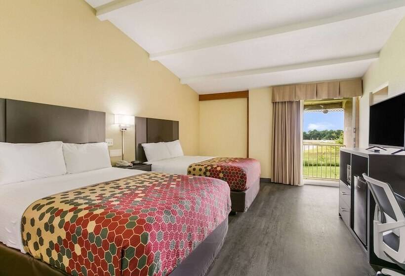 带2个双人床的标准工作室, Inn At York