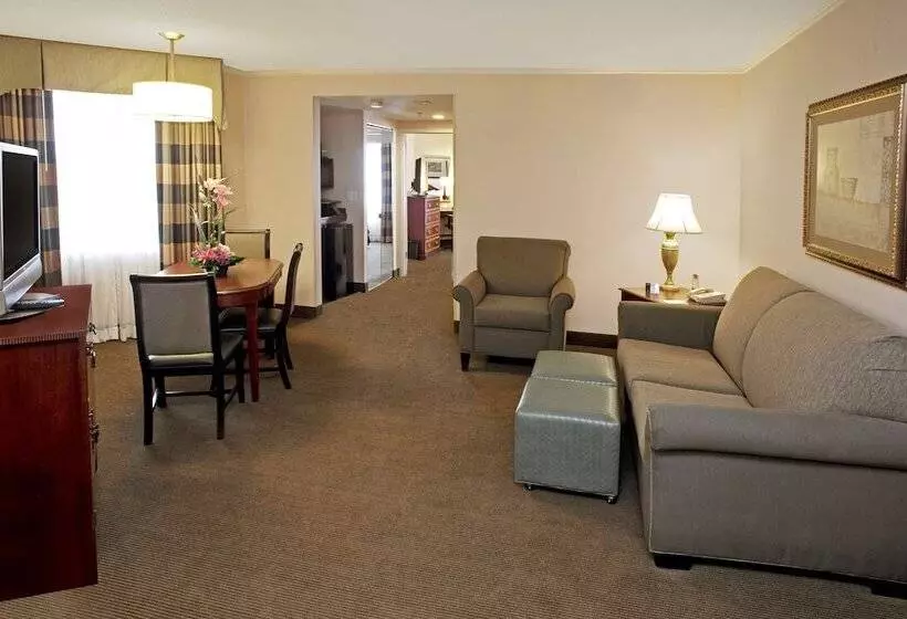 سوییت, Embassy Suites By Hilton Baltimore At Bwi Airport