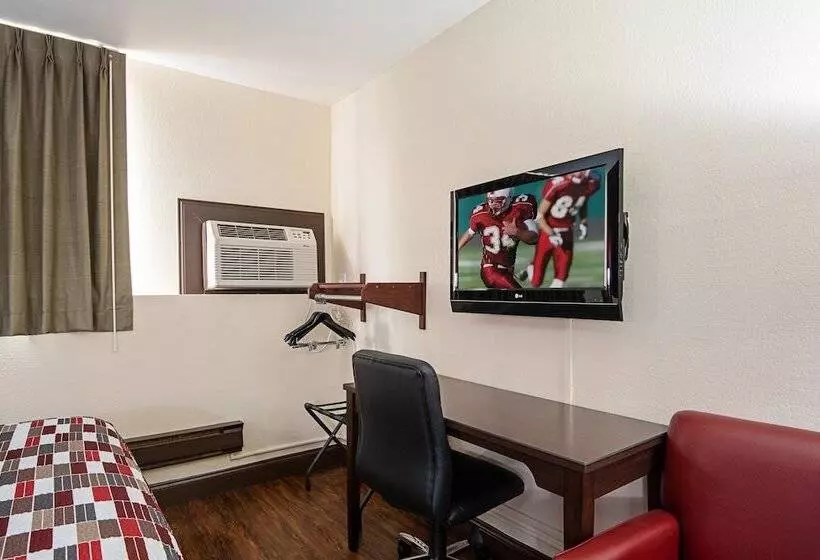 障害者適応デラックスルーム, Red Roof Inn Cameron