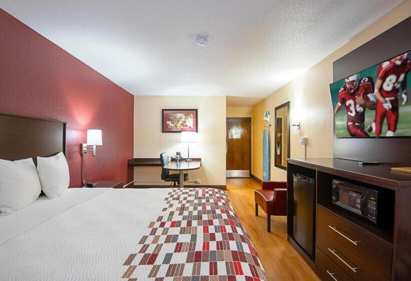 带大床的高级房间, Red Roof Inn Cameron