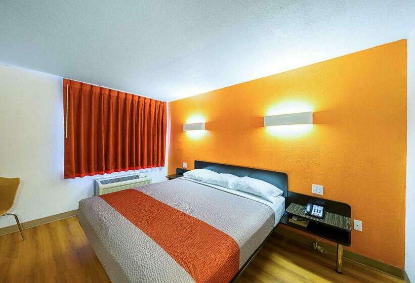 带大床的标准间, Motel 6amarillo, Tx