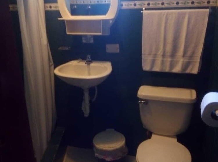 スタンダード４人部屋, El Pedron