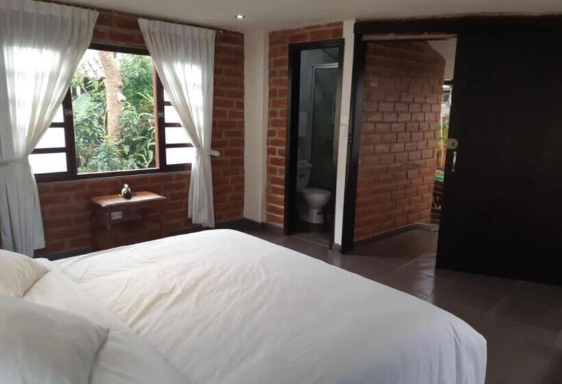 デラックスルーム, El Pedron