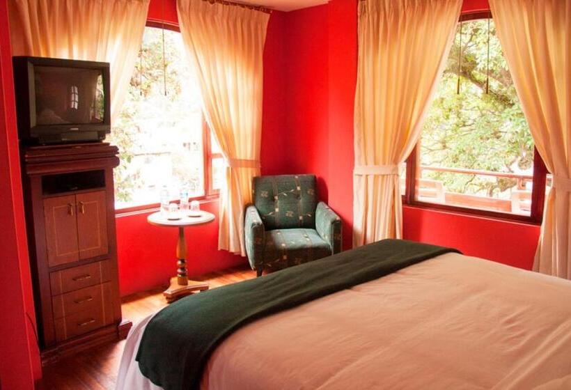 デラックスルーム, El Pedron