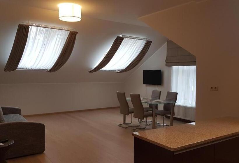 1 Bedroom Penthouse Apartment, Black Pearl Apartments