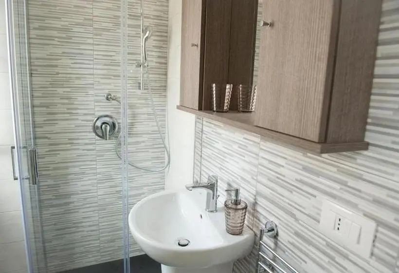 اتاق لوکس, Casa Vacanze B&b Uccialì