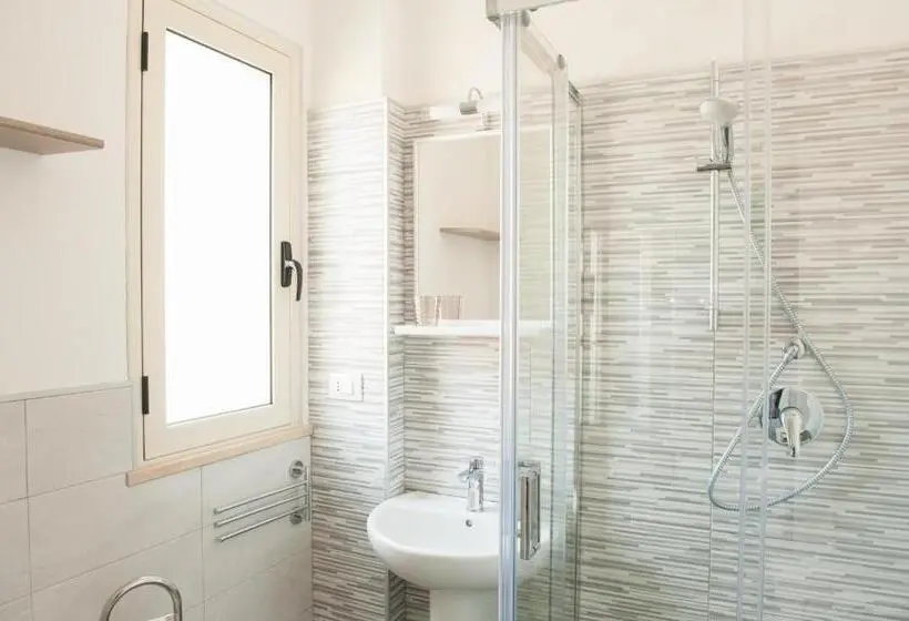 اتاق لوکس, Casa Vacanze B&b Uccialì