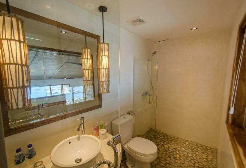 Triple Room Sea View, Bayview Gardens