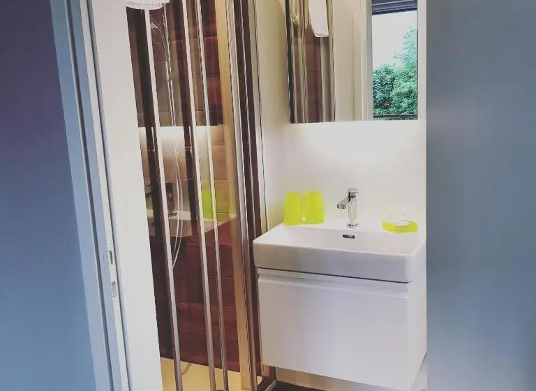 اتاق کلاسیک با چشم‌انداز دریاچه, B&b Toblerina