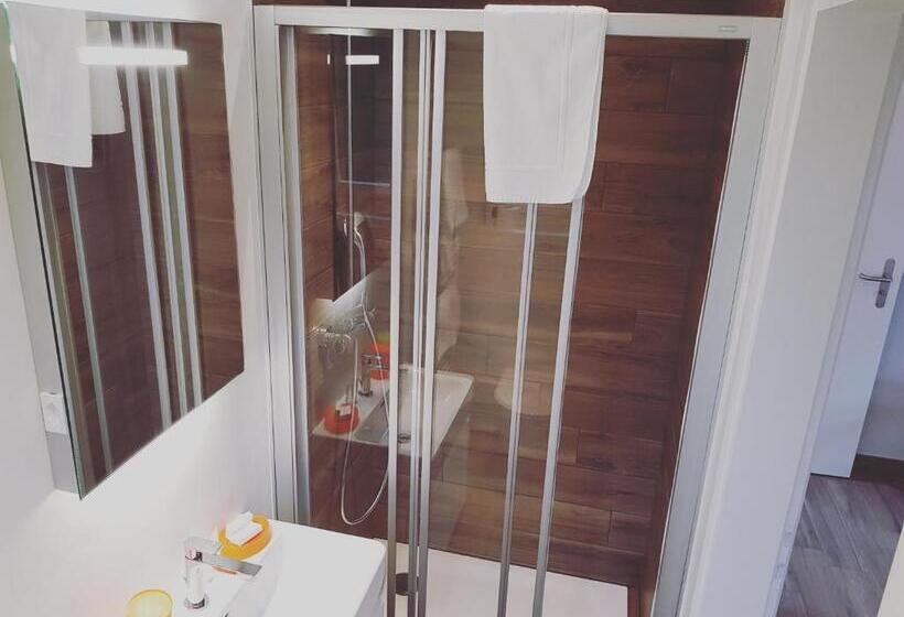 Classic Værelse Søudsigt, B&b Toblerina