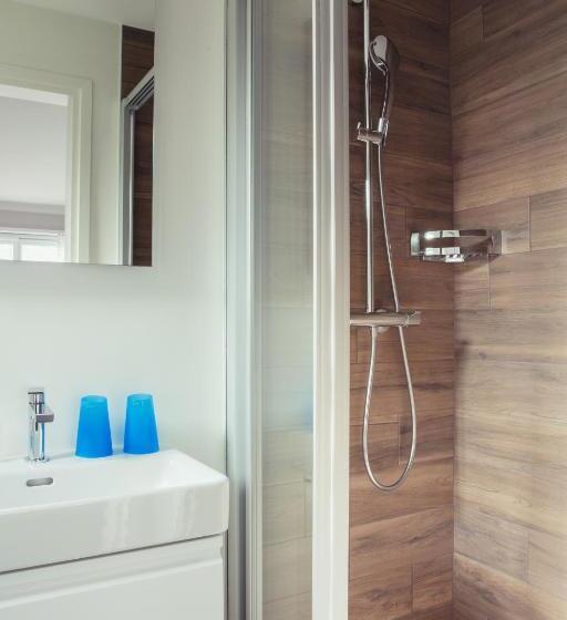 غرفة كمفورت مطلة على البحيرة, B&b Toblerina