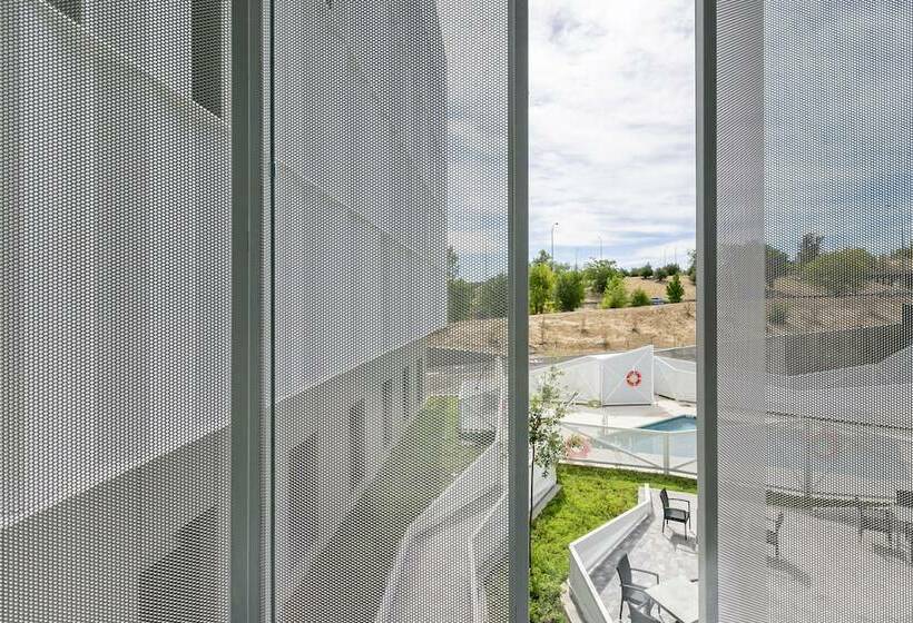 Номер Стандарт, Hampton By Hilton Alcobendas Madrid