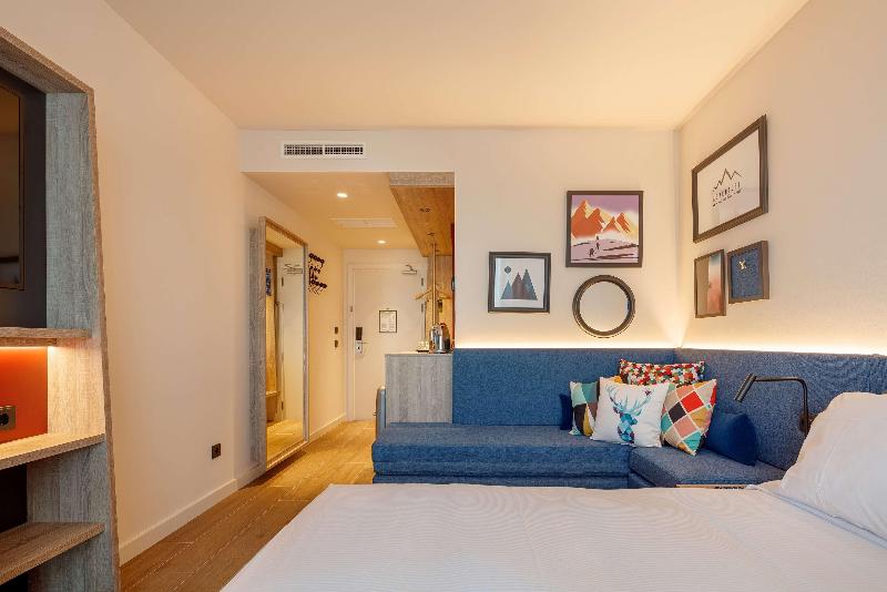 带大床的标准间, Hampton By Hilton Alcobendas Madrid