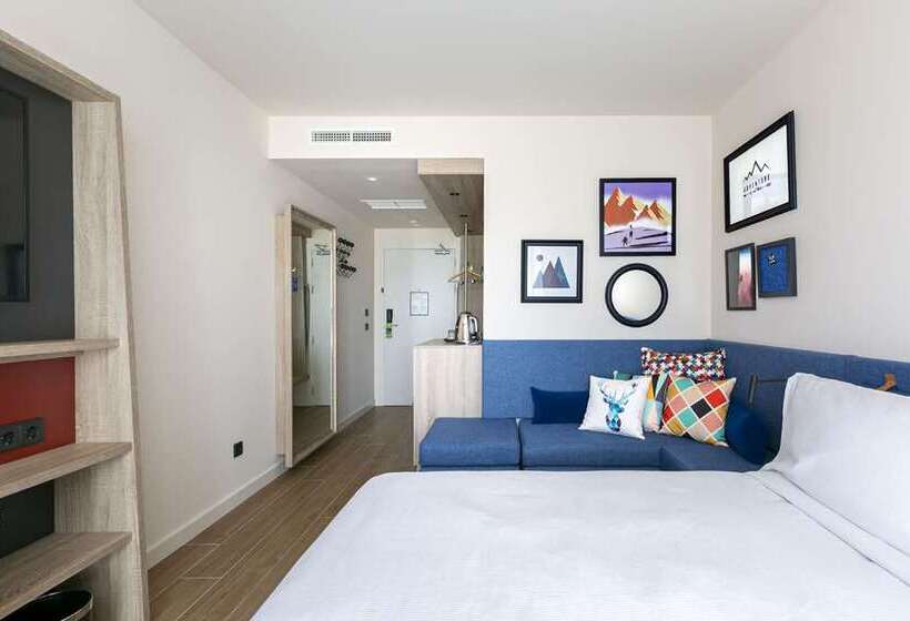 غرفة قياسية سرير كينج, Hampton By Hilton Alcobendas Madrid