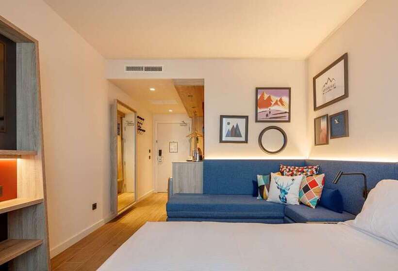 带大床的标准间, Hampton By Hilton Alcobendas Madrid