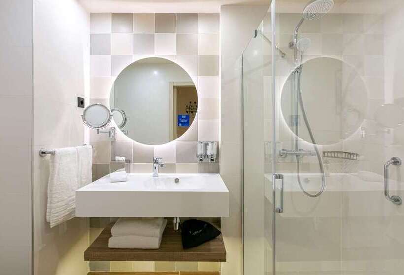 Стандартный Номер Кровать Кинг, Hampton By Hilton Alcobendas Madrid
