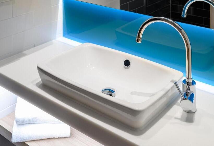 장애인을 위한 스탠다드 룸, Holiday Inn Express Göttingen, An Ihg