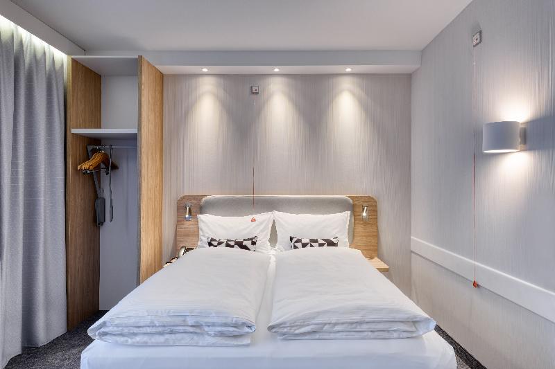 장애인을 위한 스탠다드 룸, Holiday Inn Express Göttingen, An Ihg