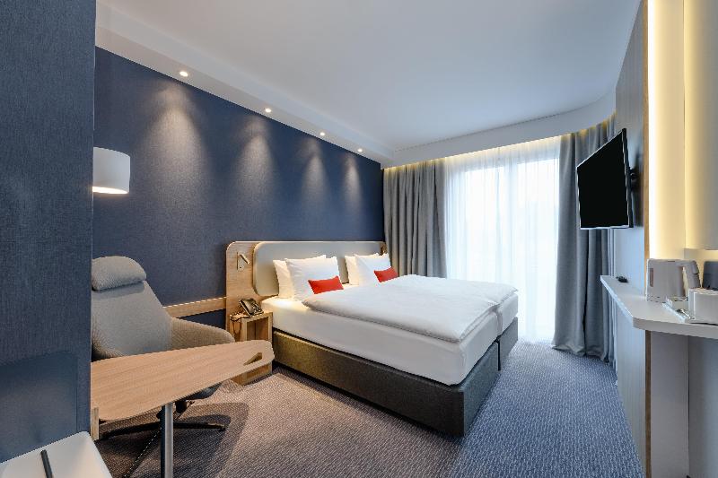 Номер Стандарт Адаптированный для Инвалидов, Holiday Inn Express Göttingen, An Ihg